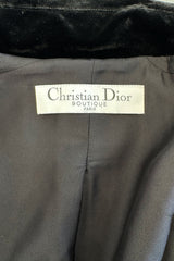 Stunning Fall 2005 Christian Dior By John Galliano Runway Black Velvet Jacket e Belt Detail