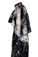 Outstanding Fall 2010 Alexander McQueen Gray Scale Print Silk Dress w Caped Sleeves & Trained Skirt