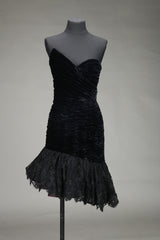 Documented Fall 1987 Emanuel Ungaro Runway Velvet & Lace Mini Dress w Peaked Bodice