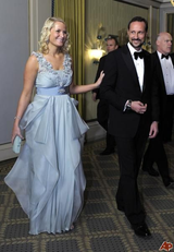 Prettiest Resort 2009 Valentino by Alessandra Facchinetti Look 16 Palest Dusty Green Silk Organza Dress