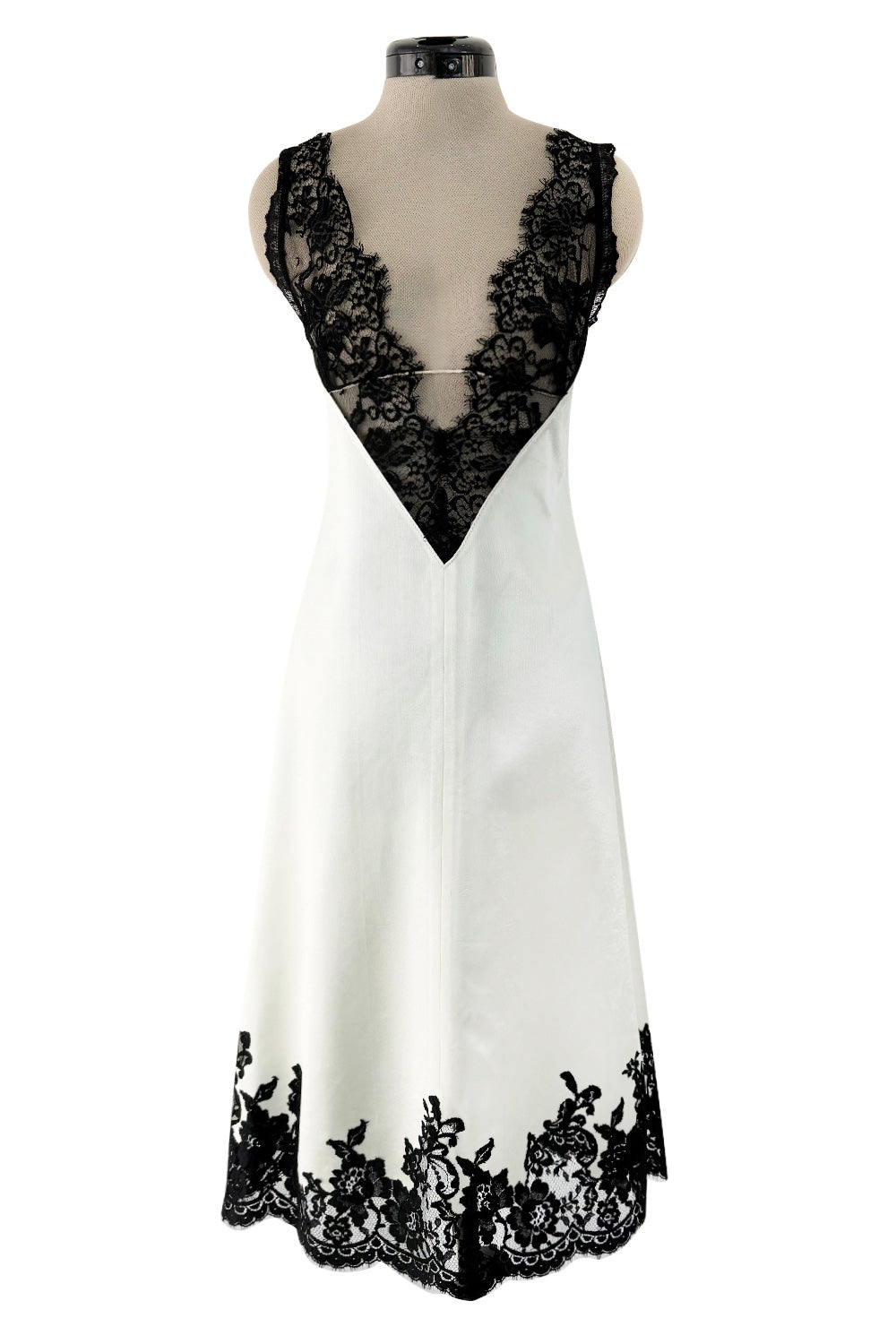 Spring 2016 Celine by Pheobe Philo Runway White Silk & Black Lace Plun – Shrimpton Couture