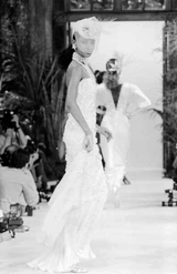Dreamy Spring 1984 Emanuel Ungaro Haute Couture Runway Ivory Applique Lace & Silk Dress