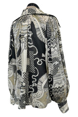 Beautiful & Rare 1970s Thea Porter Balloon Sleeve Grey Toned Printed Top w Pointed Collar