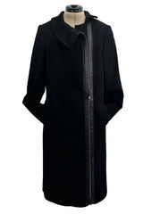 Minimalist Fall 2001 Gucci by Tom Ford Runway Look 21 Cashmere & Leather Sleek Black Coat