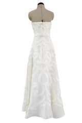 Dreamy Fall 2007 Oscar de la Renta Silk Organza Strapless Wedding Dress w Silk Ribbon Embellishment Detailing