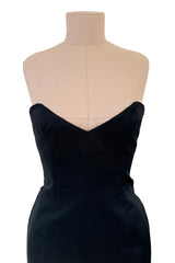 Perfectly Minimalist 1990s Richard Tyler Couture Sleek Sweetheart Neckline Strapless Black Silk Dress