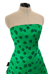 1980s Arnold Scaasi Brillaint Emerald Green Strapless Dress w Woven Heart Print & Bows