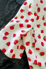 Prettiest 1980s Oscar de la Renta Tiny Spring Rose Print Skirt & Short Sleeve Jacket Suit Set