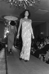 Fabulous Fall 1975 Diane Von Furstenberg Soft T-Shirt Feel Jersey Printed Jumpsuit