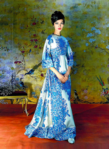 Pre-Fall 2020 Valentino by Pierpaolo Piccioli Runway Look 3 Blue & White Silk Organza Dress