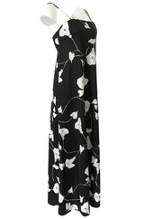1970s Luis Estevez Black & White Lilly Print Easy to Wear Jersey Dress