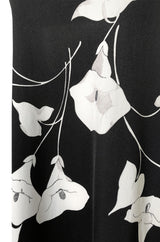 1970s Luis Estevez Black & White Lilly Print Easy to Wear Jersey Dress