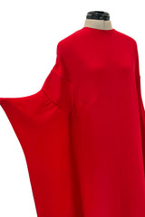 Stunning 2017 Valentino by Pierpaolo Piccioli Minimalist Red Cady Caftan Dress