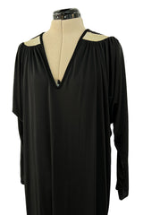 Easy to Wear 1980s Bill Tice Black Jersey Caftan Feel Dress w Gold Shoulder Detail Detail
