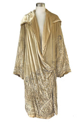 Exceptional 1920s Gold Silk Velvet Beaded Art Deco Wide Sleeve Coat