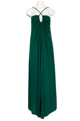 1970s Unlabeled Deep Emerald Green Jersey Halter Neck Dress