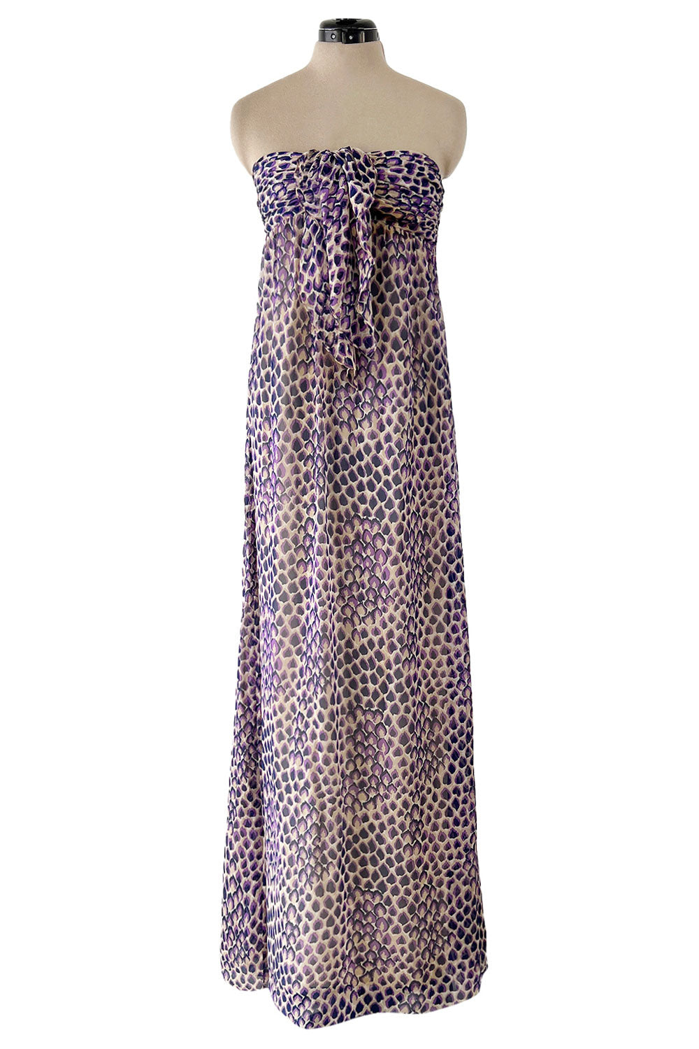 Gorgeous Spring 1977 Givenchy Runway Ad Campaign Strapless Purple Silk –  Shrimpton Couture