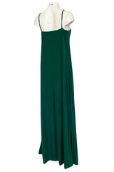 1970s Unlabeled Deep Emerald Green Jersey Halter Neck Dress