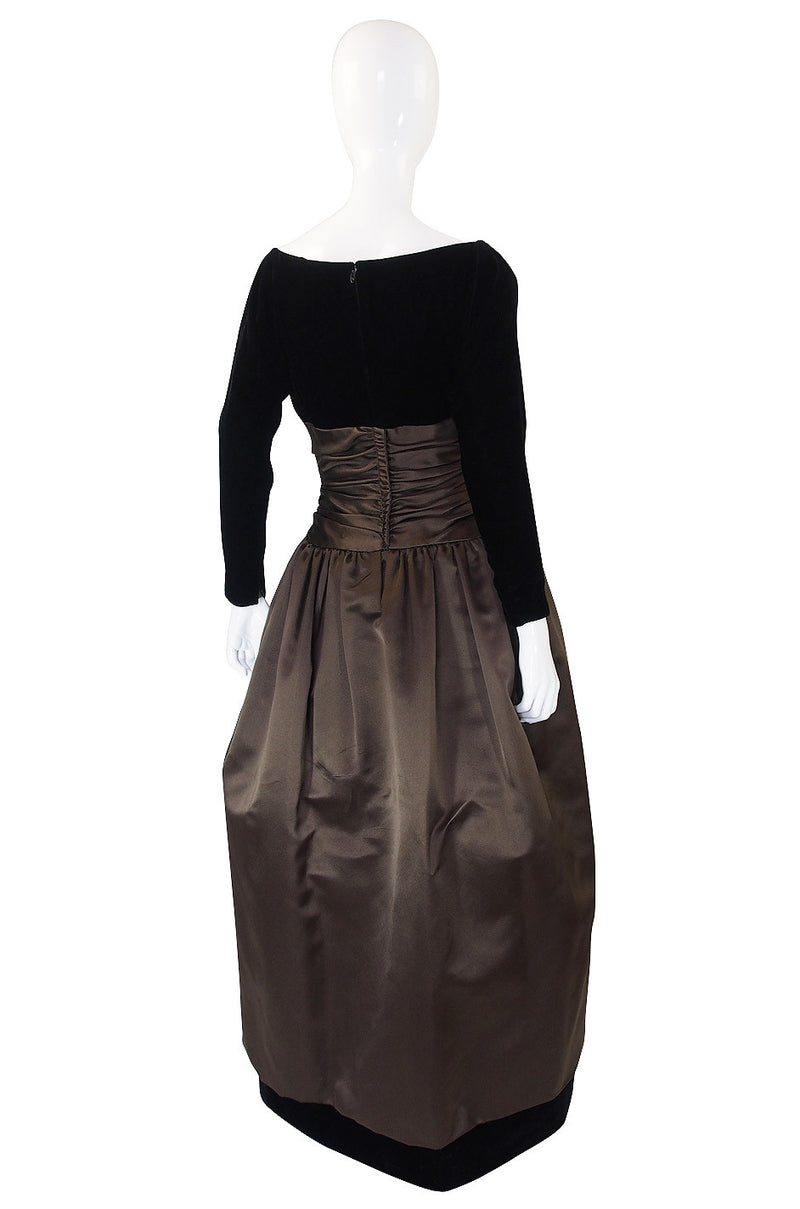 1980s Oscar De La Renta Velvet & Silk Gown