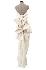 Beautiful 2013 Lanvin Blanche by Alber Elbaz Strapless Ruffled Ivory Silk Wedding Gown