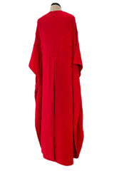 Stunning 2017 Valentino by Pierpaolo Piccioli Minimalist Red Cady Caftan Dress