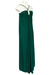 1970s Unlabeled Deep Emerald Green Jersey Halter Neck Dress