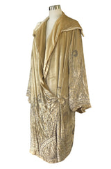 Exceptional 1920s Gold Silk Velvet Beaded Art Deco Wide Sleeve Coat