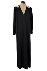 Easy to Wear 1980s Bill Tice Black Jersey Caftan Feel Dress w Gold Shoulder Detail Detail