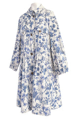 Spring 2005 Burberry Runway & Ad Campaign Blue & White Floral Print Full Cut Linen Trench Coat