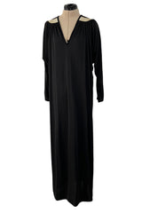 Easy to Wear 1980s Bill Tice Black Jersey Caftan Feel Dress w Gold Shoulder Detail Detail