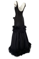 Fall 2004 Oscar de la Renta Runway Feather & Black Silk Hourglass Dress