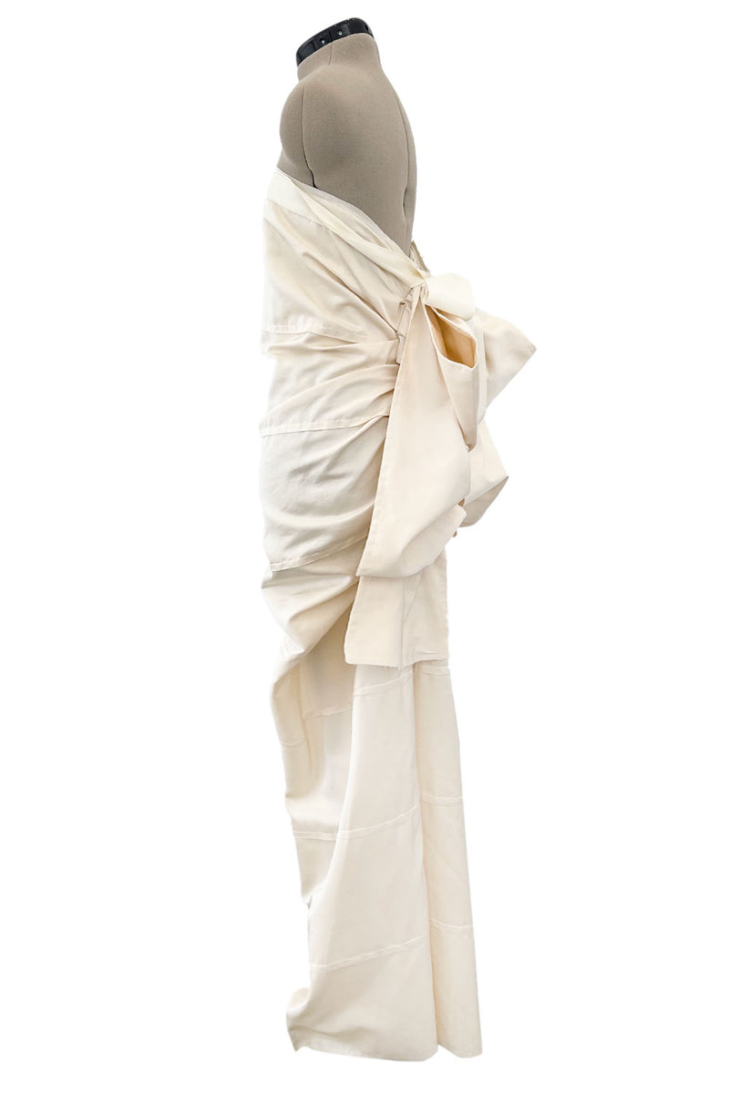 Beautiful 2013 Lanvin Blanche by Alber Elbaz Strapless Ruffled Ivory Silk Wedding Gown