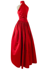 Stunning Halston Fall 2001 Red Silk Satin Dress w Unusual Attached Collar Detail