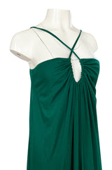 1970s Unlabeled Deep Emerald Green Jersey Halter Neck Dress