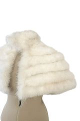 Chic & Simple Late 1990s Jacques Fath Off-White Ivory Feather Cropped Capelet
