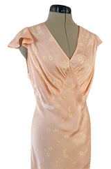 Stunning 1930s Bias Cut Soft Peach Pink Silk Lingerie Dress w Floral Daisy Print