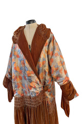 Fabulous 1920s Coral Silk Metallic Gold Lame Flapper Coat w Velvet Detailing