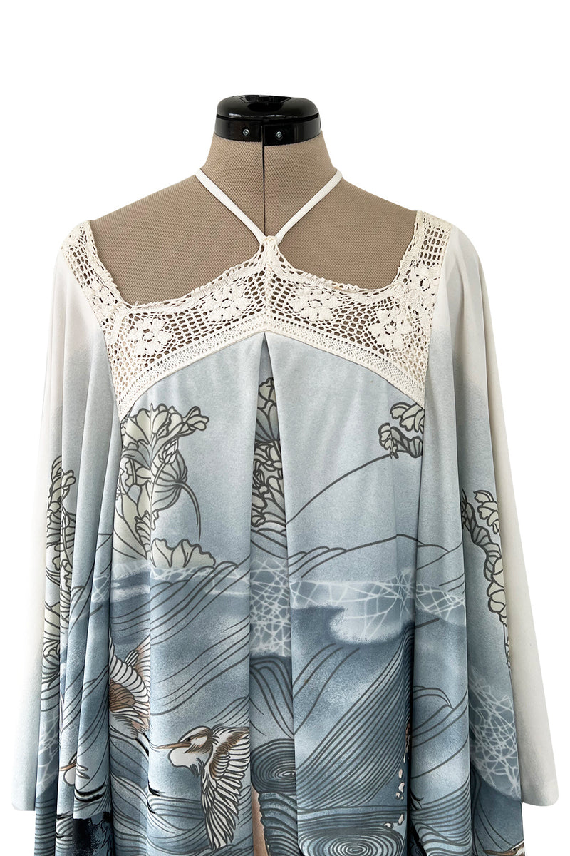 Spectacular 1970s Jean Varon Crane Print Jersey Caftan Dress w Hand Crocheted Collar