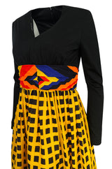 1970s Unlabeled Bright Graphic Printed Yellow & Red Full Skirted Dress