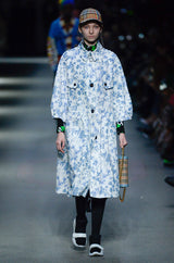 Spring 2005 Burberry Runway & Ad Campaign Blue & White Floral Print Full Cut Linen Trench Coat