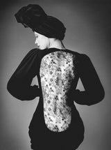 Runway Fall 2005 Alexander McQueen 'The Man Who Knew Too Much' Full Lace Back Dress