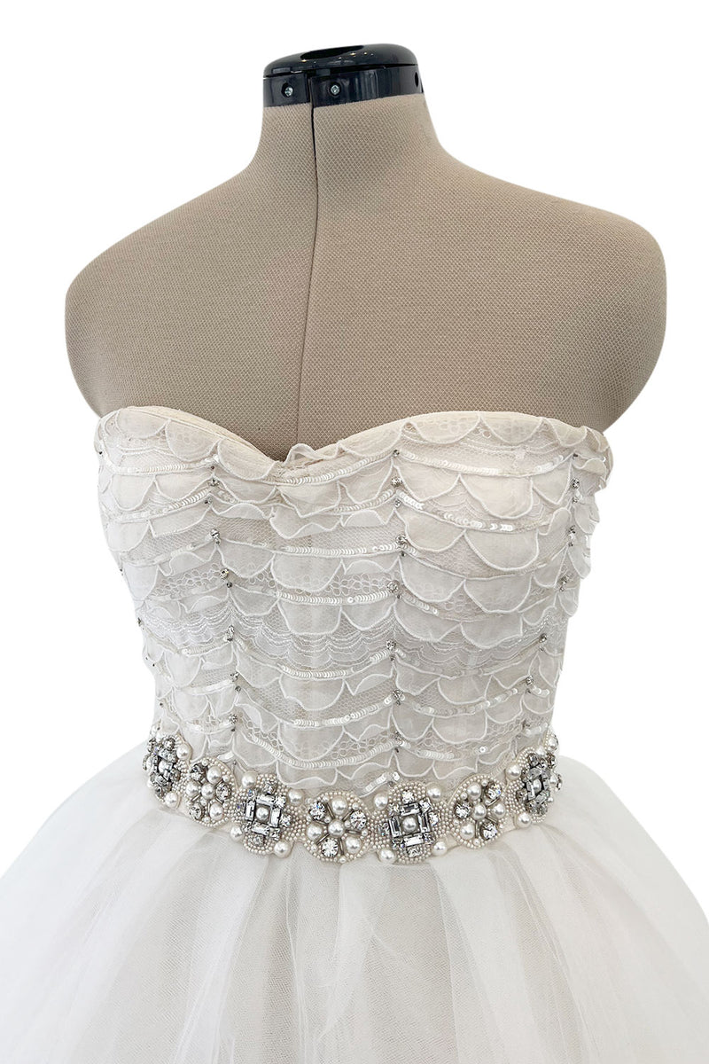Romantic Fall 2011 Oscar de la Renta Embroidered Lace & Fantasy Tulle Skirt Wedding Dress