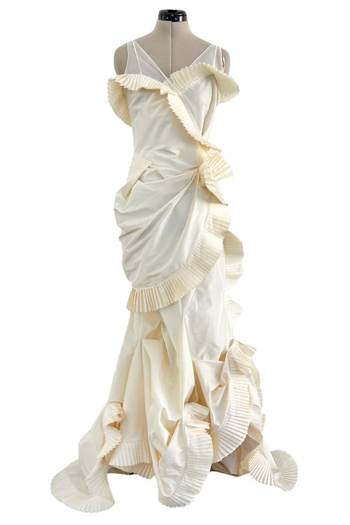 Christian Dior Fall 2006 by John Galliano Ivory Ruffle Runway Dress