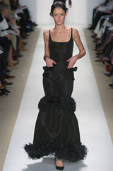 Fall 2004 Oscar de la Renta Runway Feather & Black Silk Hourglass Dress