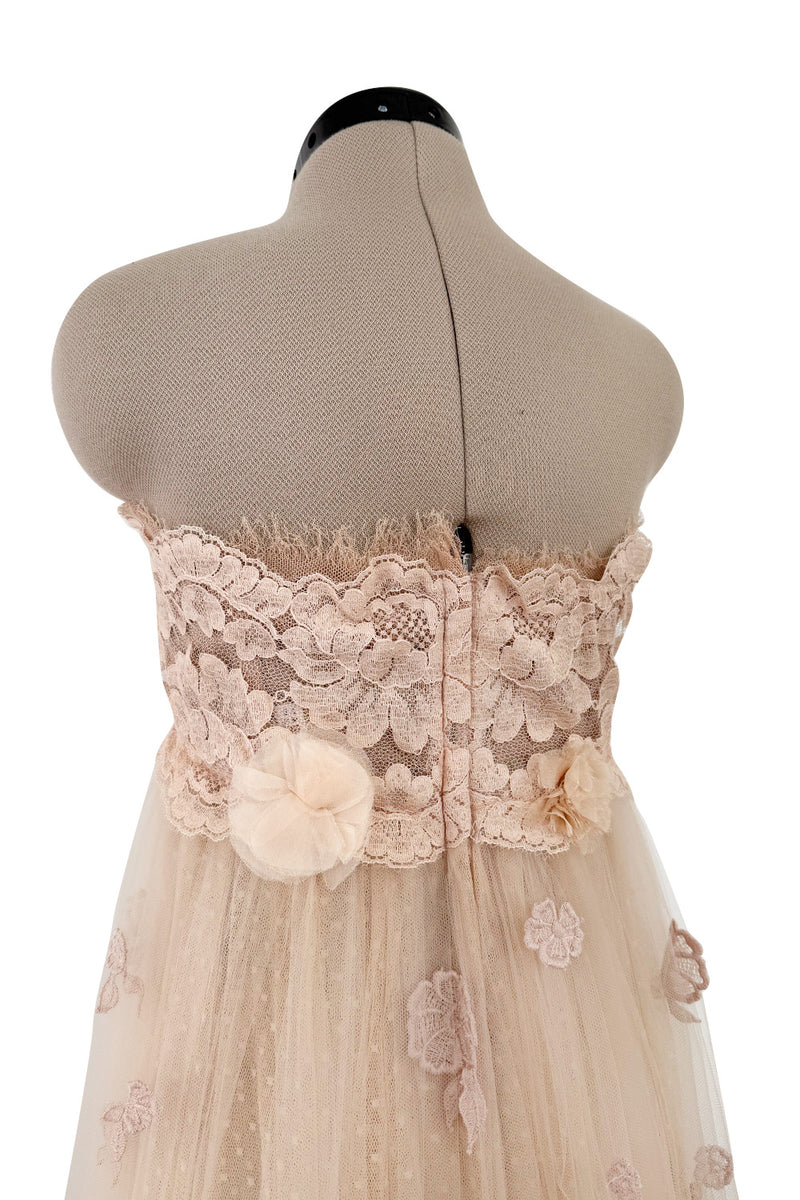 Magical 2012 Dolce & Gabbana Pinky Nude Tulle & Lace Flower Applique Strapless Dress