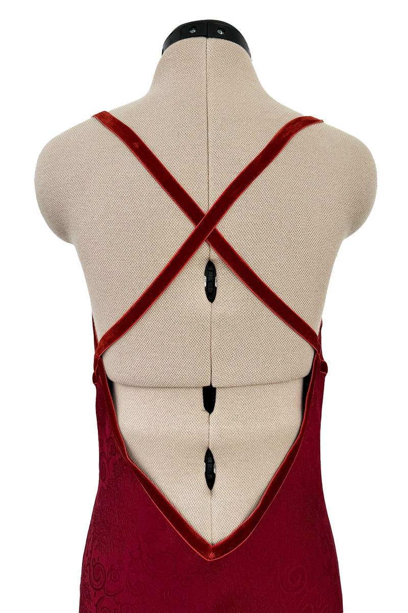 Exquisite Fall 1999 John Galliano Deep Red Bias Cut Patterned Silk Bac Shrimpton Couture Exquisite Fall 1999 John Galliano Deep Red Bias Cut Patterned Silk Bac Shrimpton Couture