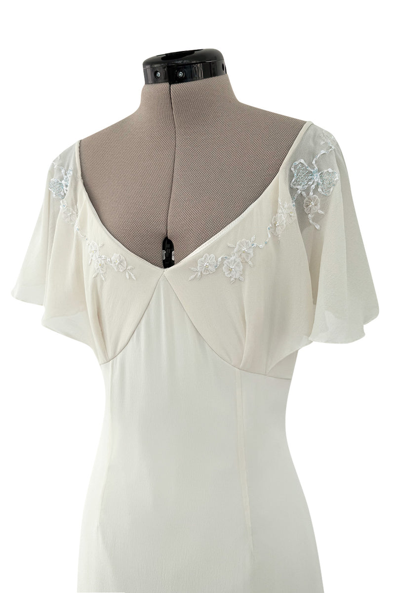 Pretty 2000s Blumarine Sposa Ivory Cape Sleeve Wedding Dress w Train & Shrimpton Couture Pretty 2000s Blumarine Sposa Ivory Cape Sleeve Wedding Dress w Train & Shrimpton Couture