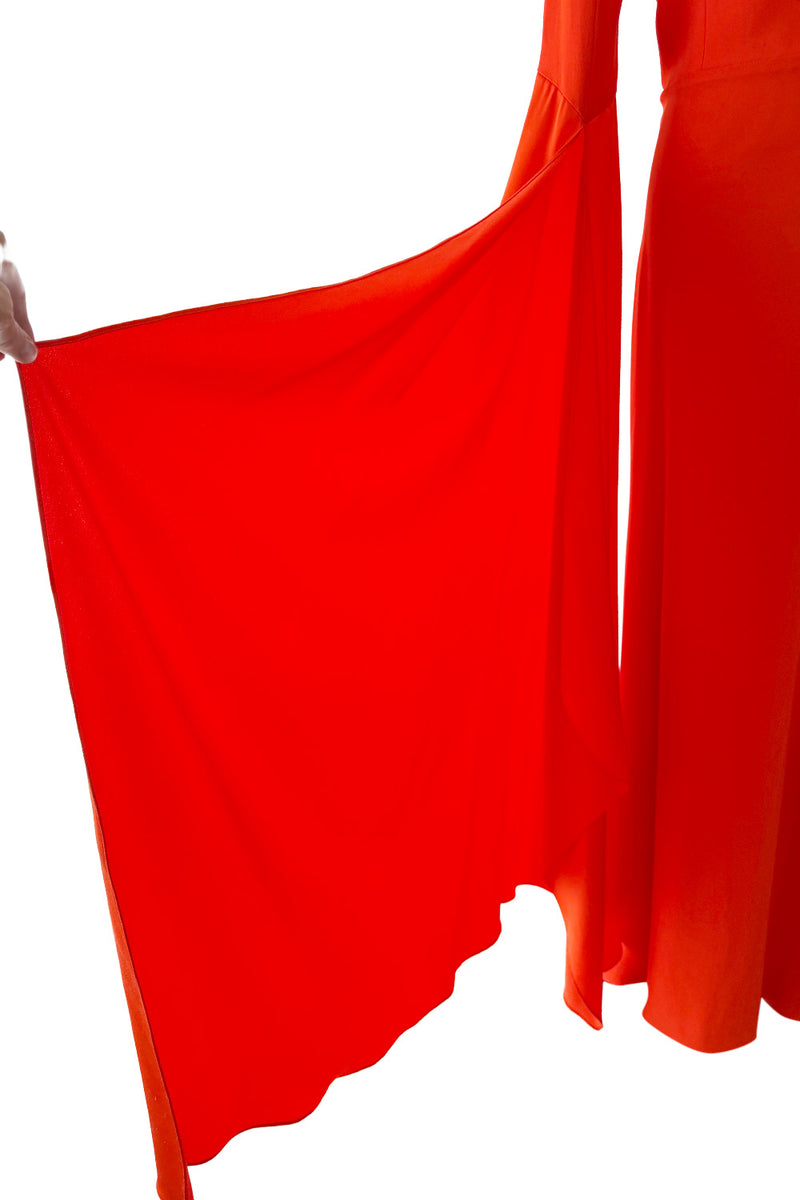 Striking Resort 2019 Alex Perry "Abigail" Brilliant Orange Full Length Capes Sleeve Dress w Open Back