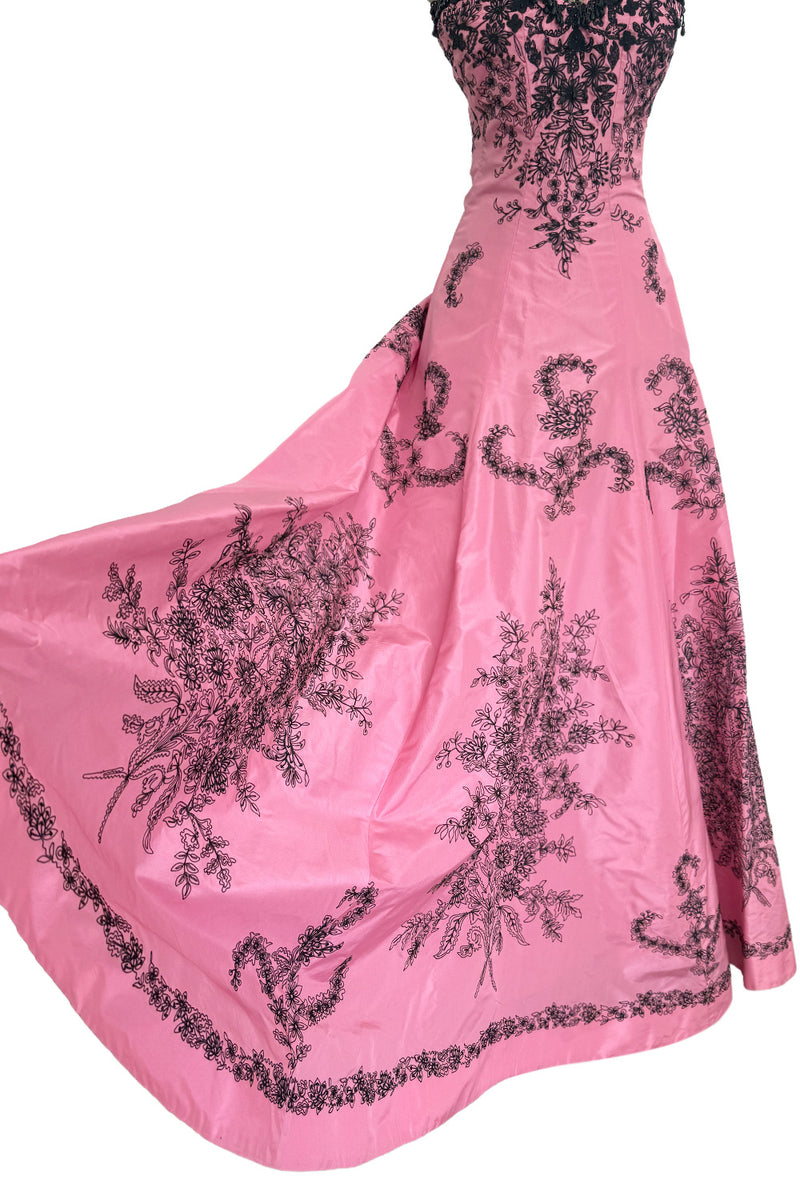 Exceptional Spring 2004 Oscar de la Renta Runway Look 39 Strapless Pink Silk w Black Embroidery & Beads