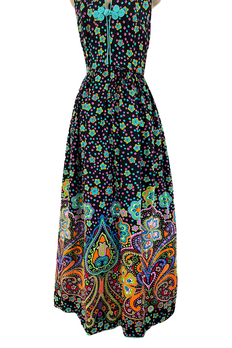 Prettiest Early 1970s Oscar de la Renta Floral Printed Halter Dress w Frog Knots & Open Back